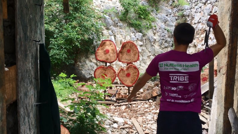 Rasnov citadel axe throwing